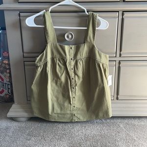 Old Navy sleeveless button up tank